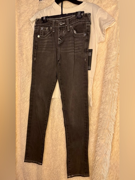 🔥 True Religion Girls 2-Piece Set – Tee + Jeans NWT Multiple Sizes Available 🔥 - Picture 7 of 8